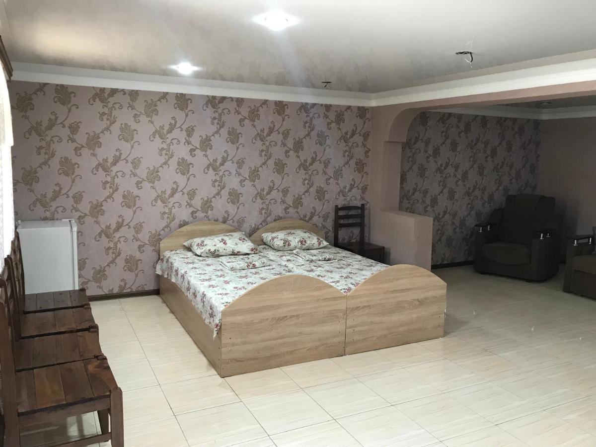 Bed and Breakfast Гостевой дом АМЗА Tqvarcheli Екстер'єр фото